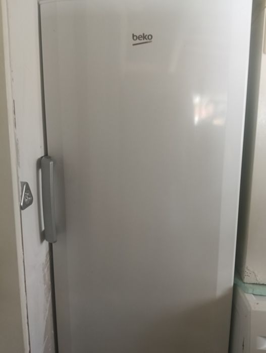 Arca vertical e frigorífico vertical