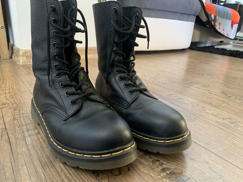 Dr. Martens roz. 42 . Idealne