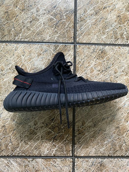 Adidas Yeezy Boost 350 V2 Preto – Original – Tamanho 40