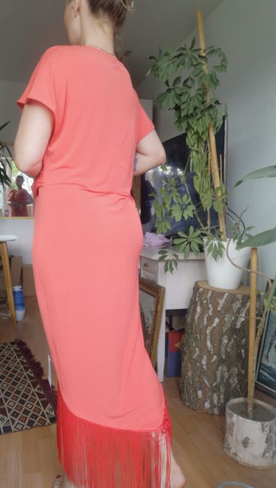 Czerwona sukienka midaxi maxi  frędzle 5 xl 50 asos
