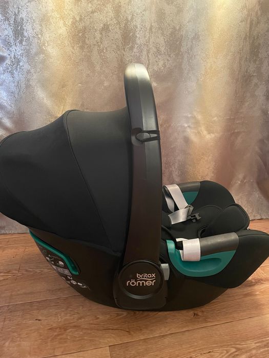 Автокрісло для новонароджених