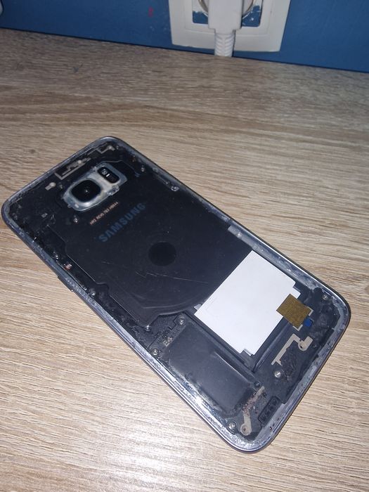 S7 edge funcional com ecra partido