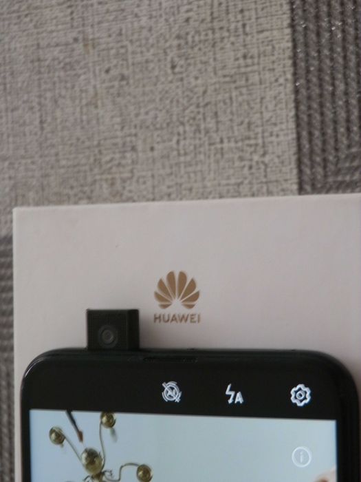 Huawei - idealny stan + gratis.