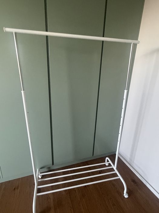IKEA suporte para cabides