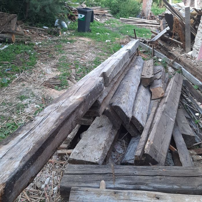 Stare drewno, bale, dyle ciosane sprzedam