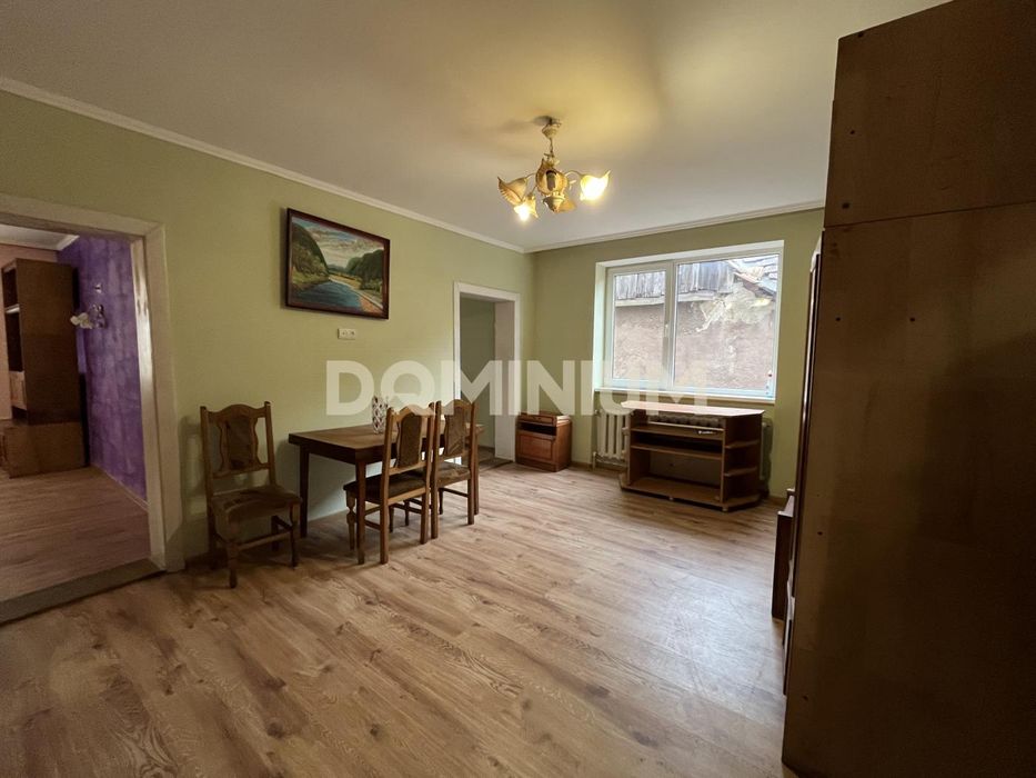 Продається будинок в м.Тячів