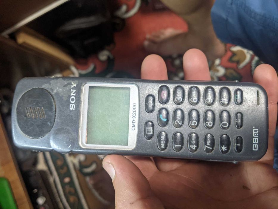 Ретро старі мобільні телефони