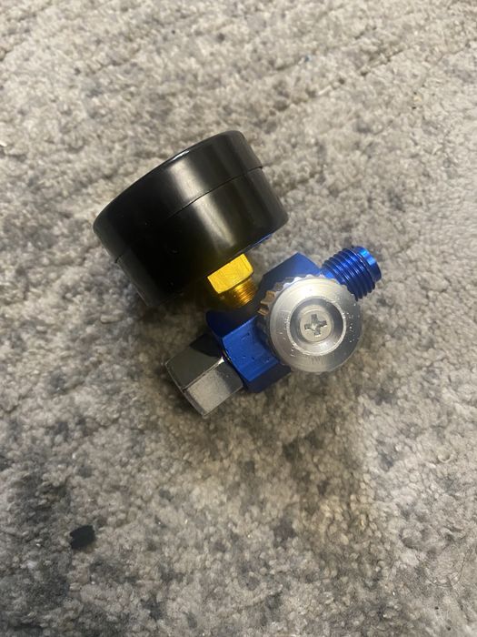 Регулятор тиску повітря для пулівізатора для пневноинструменту