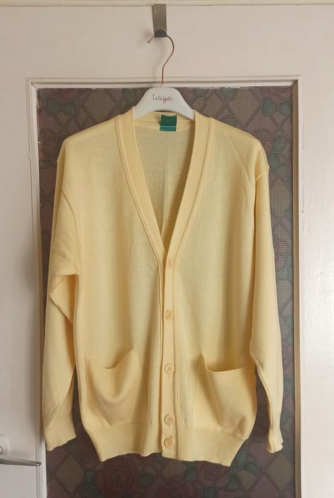Wiosenny żółty kardigan z kieszeniami 50% wełny