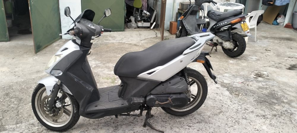 Kynco 125 carta de carro