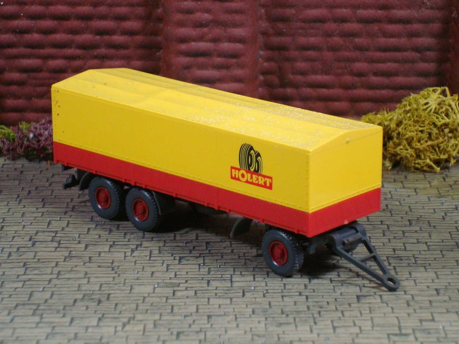 Wiking - Reboque Plataforma/Atrelado 3 Eixos com Cobertura / Usado