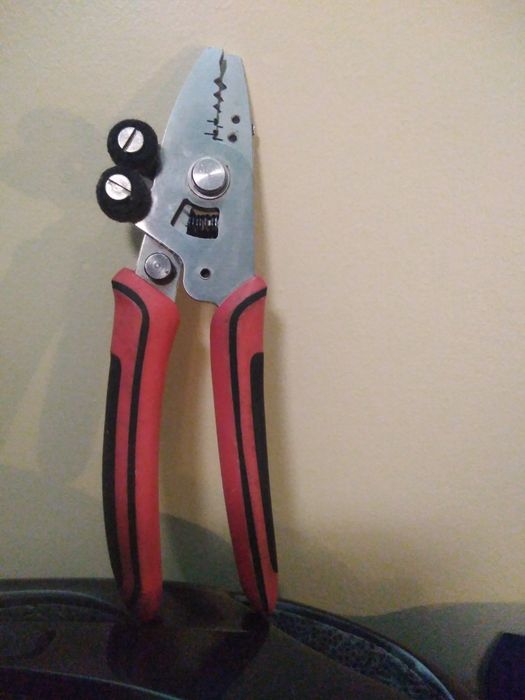 Alicate descarnador fibra