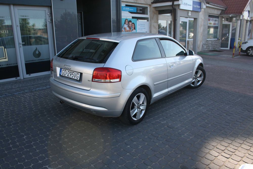 audi A3 8P 2003r 1.6mpi,3 drzwi,ładny