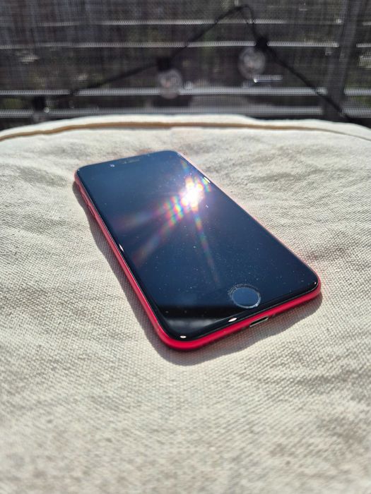 Apple iPhone SE 3gen 2022 64GB 5G RED
