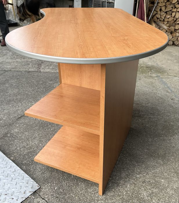 Secretaria em madeira