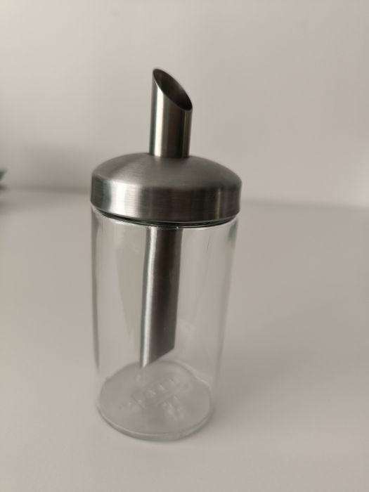 Loiça e artigos decorativos