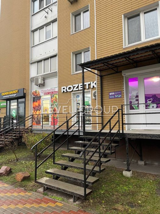 Оренда фасадного приміщення 92 кв.м на Данченка 1. Варшавський р-н