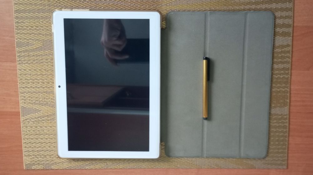 Планшет  телефон ASUS Z 101 Prime 3GB/32GB