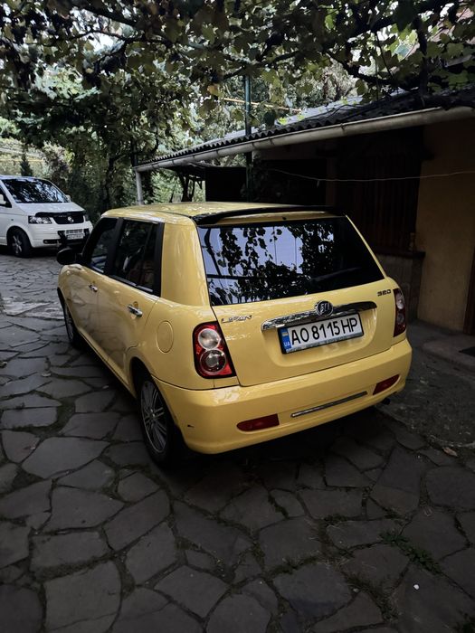Lifan 320 2013 року.