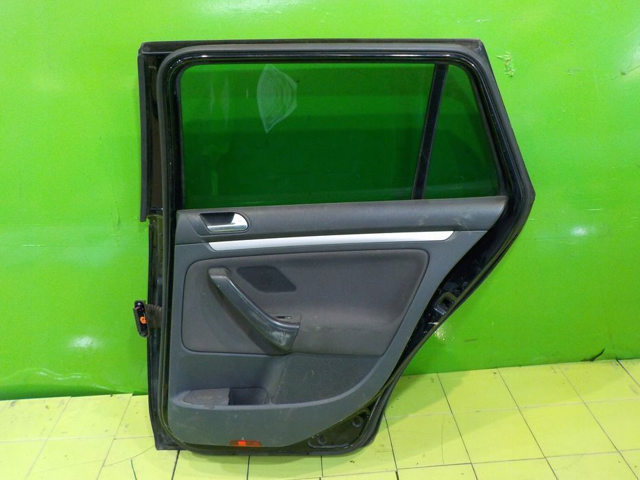 VW GOLF VI 2.0 TDI 09r KOMBI drzwi prawe tyl kompletne