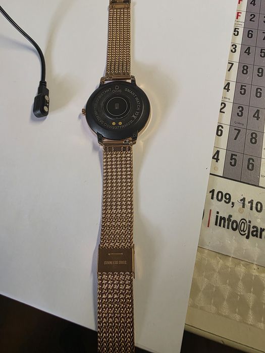 Almost New Smartwatch One436637982629580803