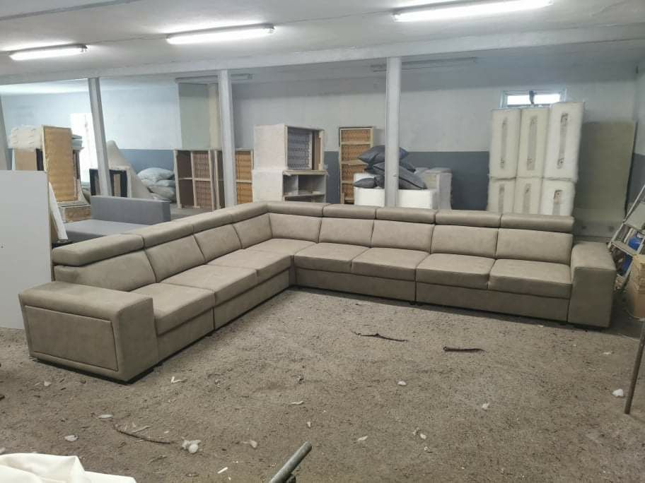 Narożnik 260x260 cm z funkcją spania Regulowane zagłówki
