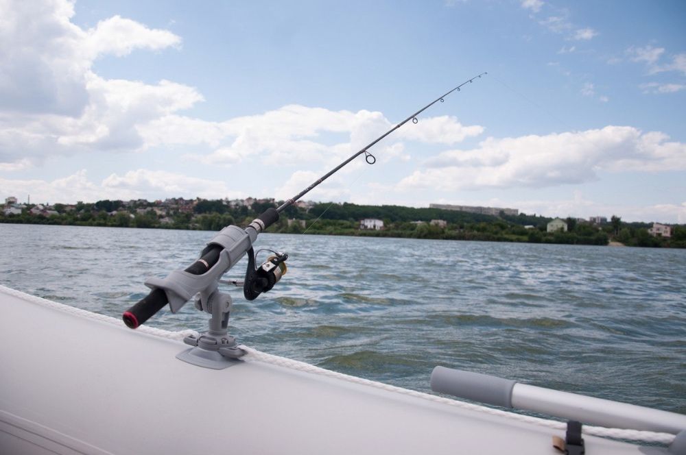 Uchwyt do wędki z mocowaniem na prowadnicę ławki HTx213 Borika