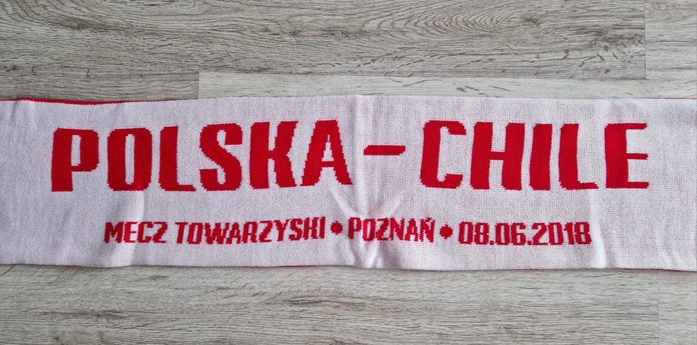 Nowy kolekcjonerski szalik kibica reprezentacji Polski