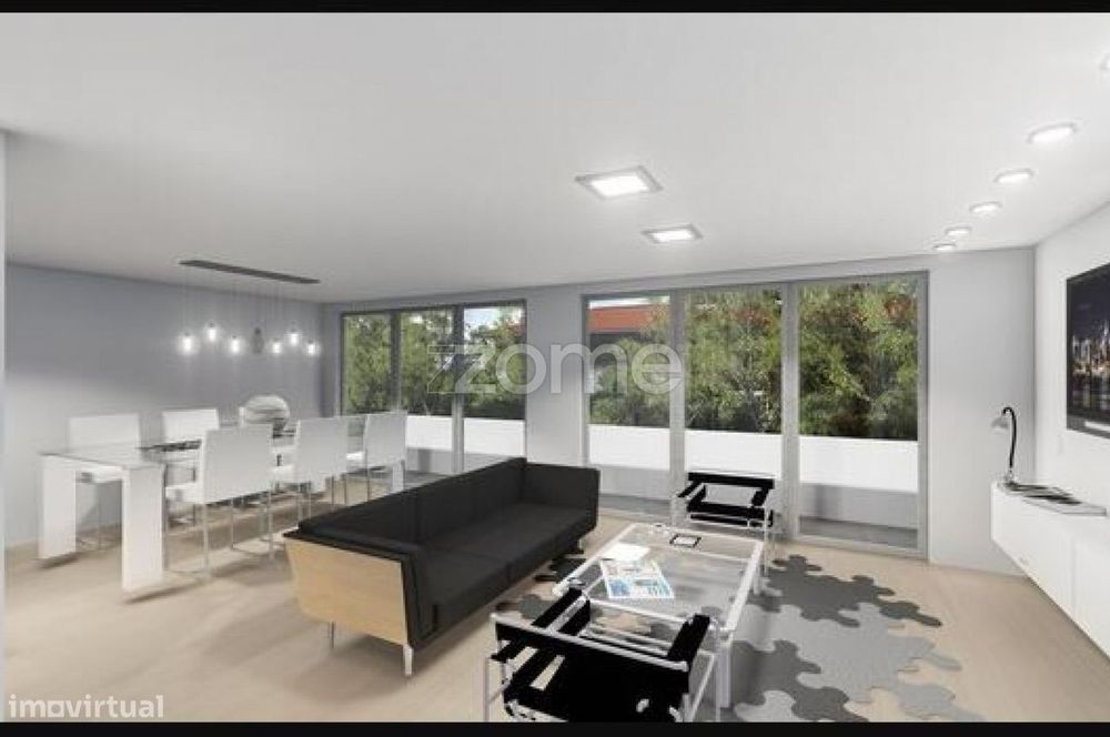 Lote de Terreno com Projeto para Construção de 8 T3