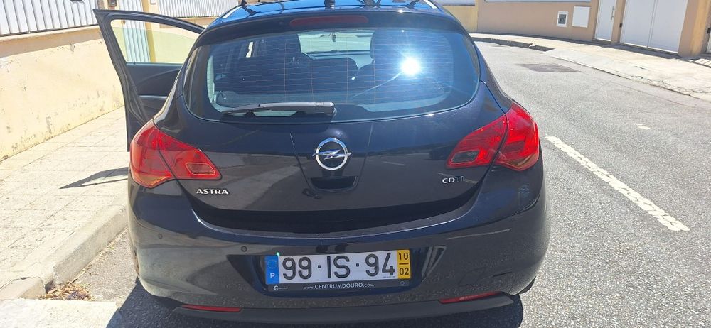 Opel Astra 1.7 CDTi (125cv) EcoFlex - 2010 (Barato)
