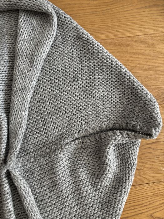 Sweter nietoperz