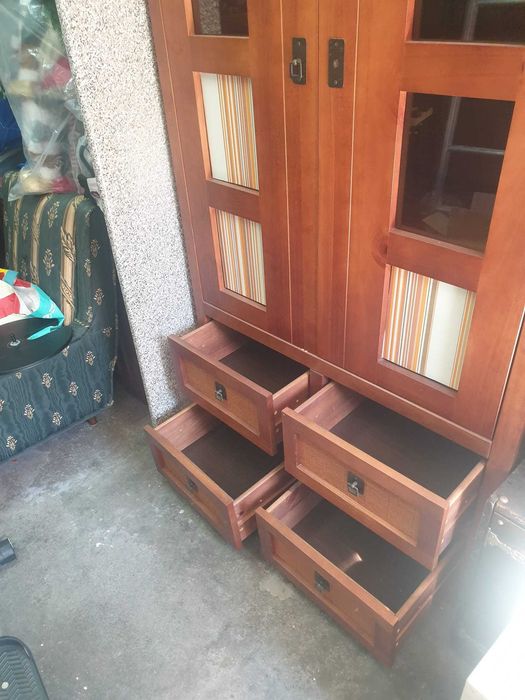 Armário / Vitrine Rústica Moviflor em Madeira Maciça – Estado Ótimo