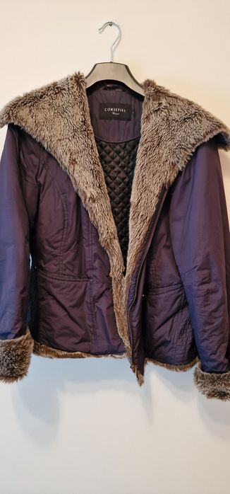 Anorak  azul com pelo sintético