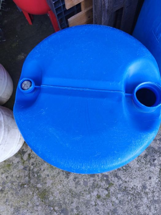 Vendo bidão azul de 120 litros