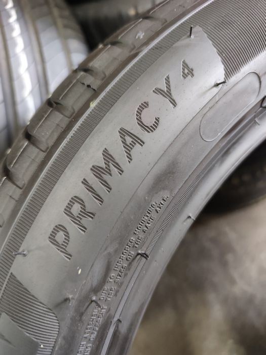 Pneus 225/50r18 Michelin Primacy 4 com 80% piso