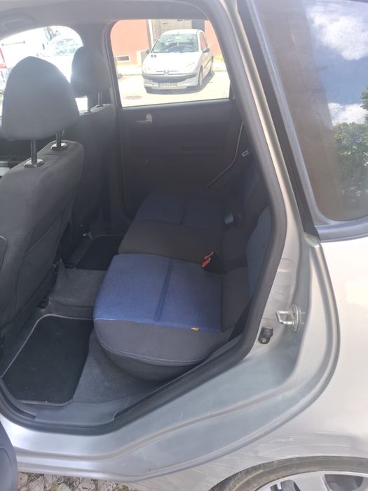Mitsubishi colt 207