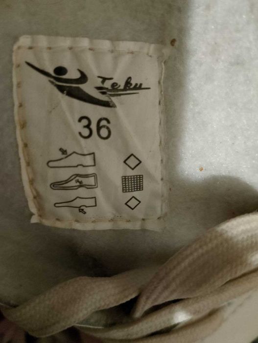 Продам ковзуни фігурні.