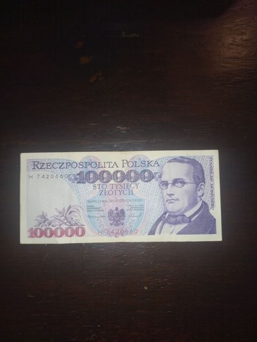 Banknot papierowy