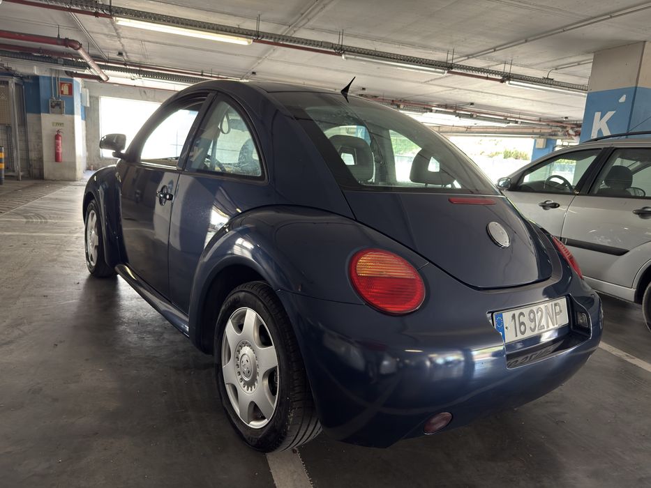 Volkswagen New Beetle — fotografia 8