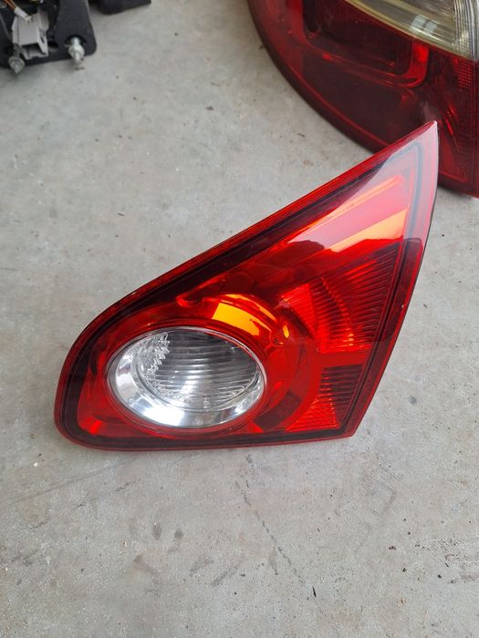 Lampa tylna prawa w klapę Nissan Qashqai J10 przed lift