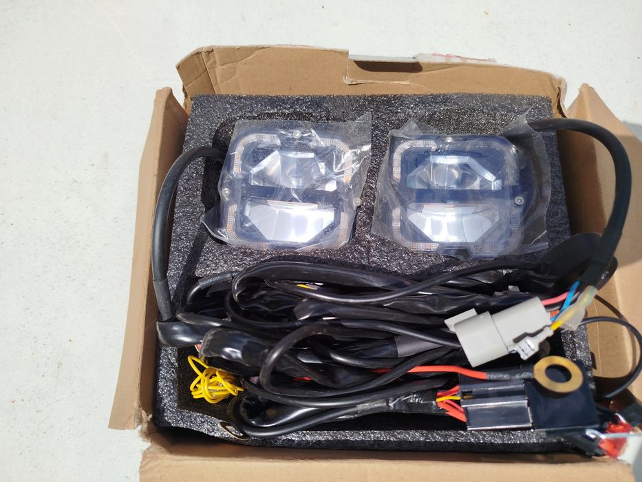 Faróis led 3 funções, mínimos médios e máximos