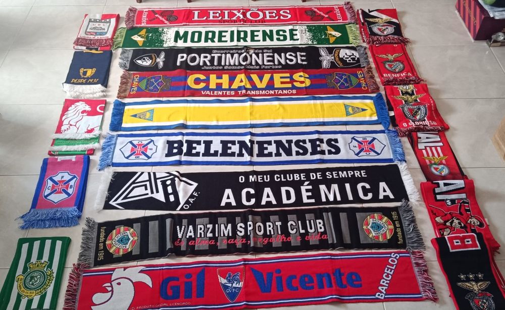 Varias bufandas,e harpes ,scarf variados