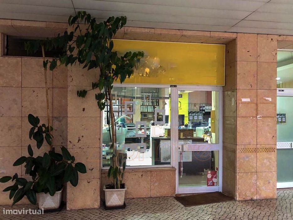 Loja - Solum - Coimbra/Venda