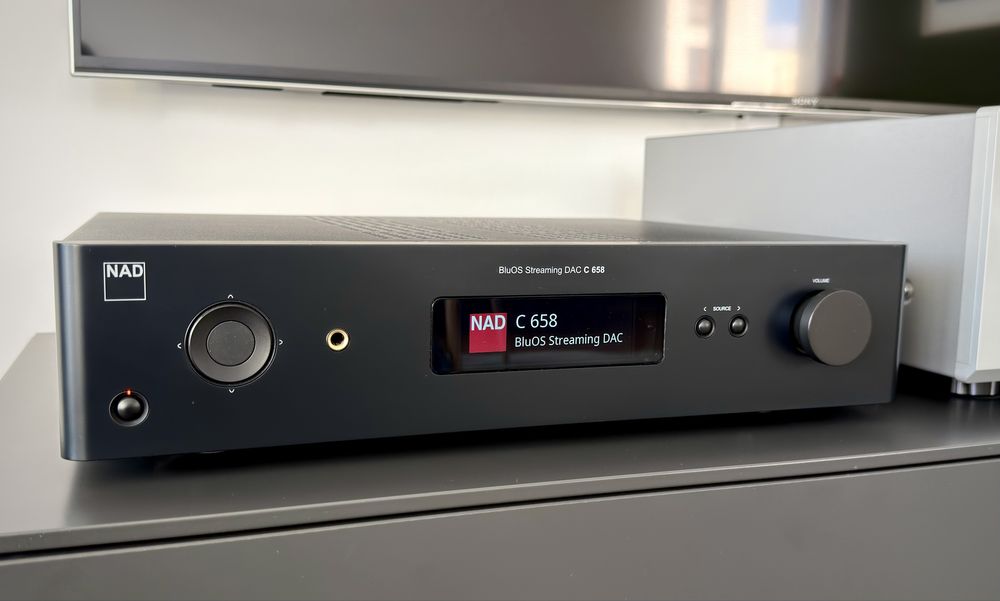 NAD C658 BluOS Streaming DAC / Przedwzmacniacz / Dirac Live