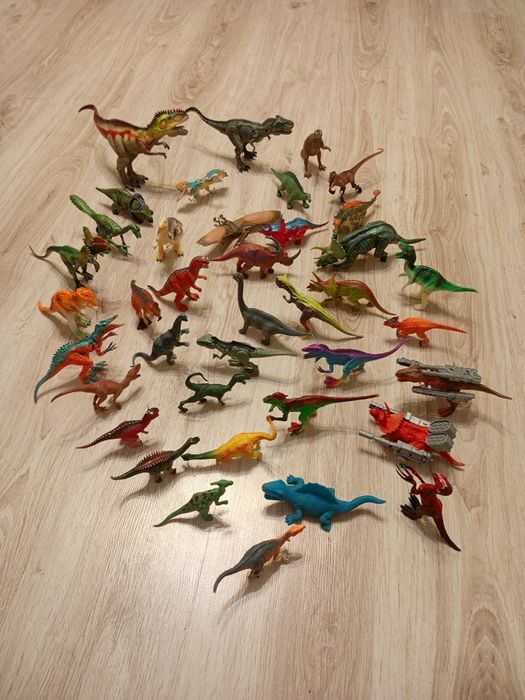 Dinozaury 39 sztuk