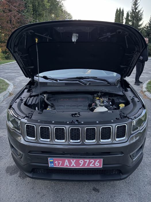 Продам Jeep Compass