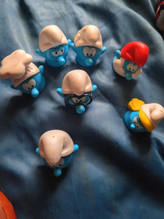Figurki Buddy i inne.