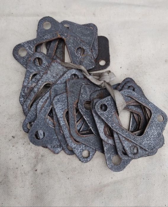 Запчастини до двигуна  Уд-1,Уд-2 -СССР.