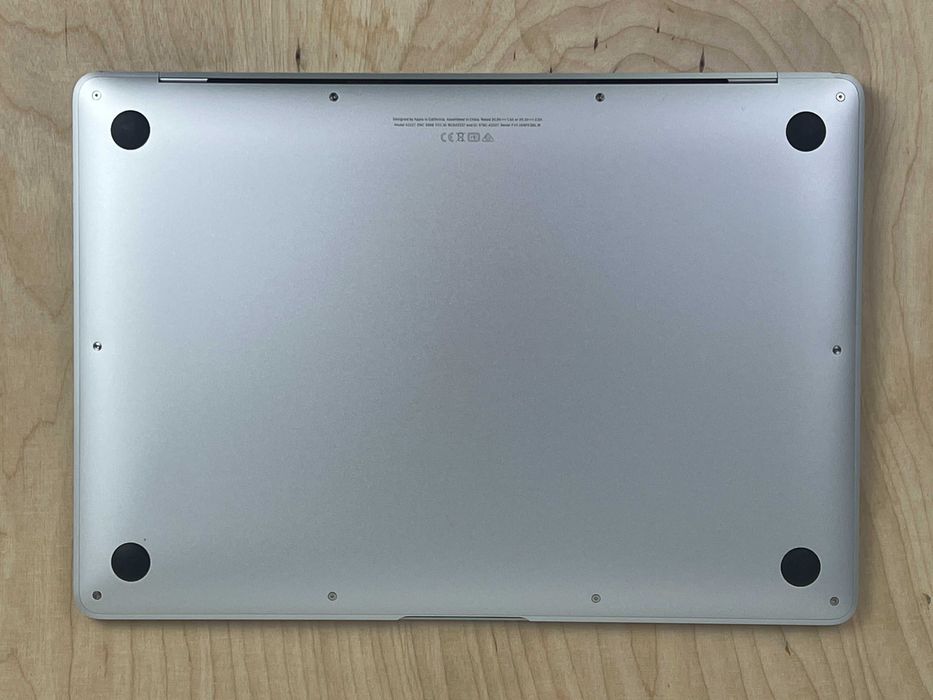 2020 MacBook Air A2337 13" M1 16GB 512GB