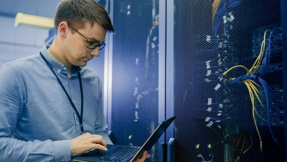 Naprawa komputerów Śrem.  Usługi informatyczne Serwis komputerowy Śrem